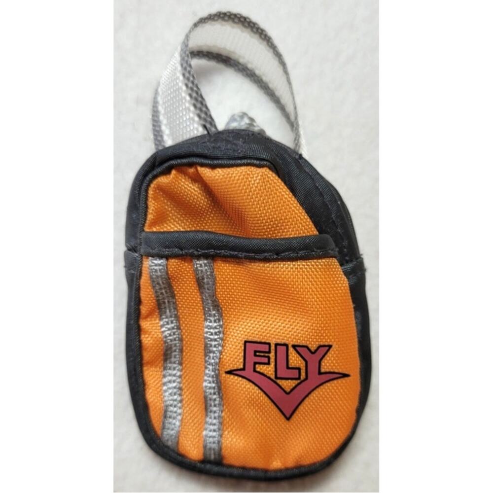 2002 Bratz Boyz Dylan Doll Backpack Orange and Grey FLY Bag Accessory